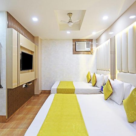 Hotel Preet Palace -5 Mints Walk From Nizamuddin Railway Station Нью-Дели Экстерьер фото