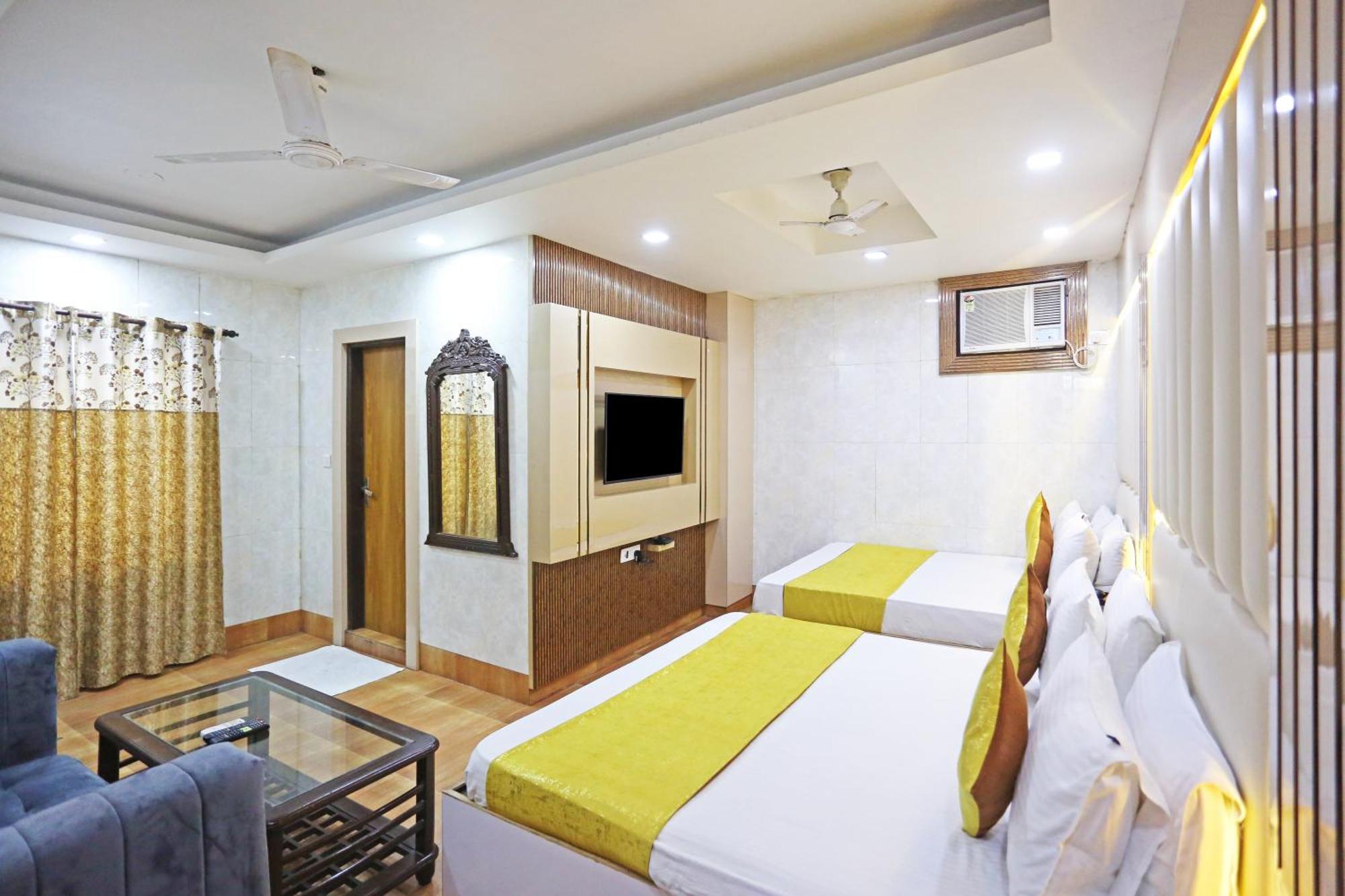 Hotel Preet Palace -5 Mints Walk From Nizamuddin Railway Station Нью-Дели Экстерьер фото