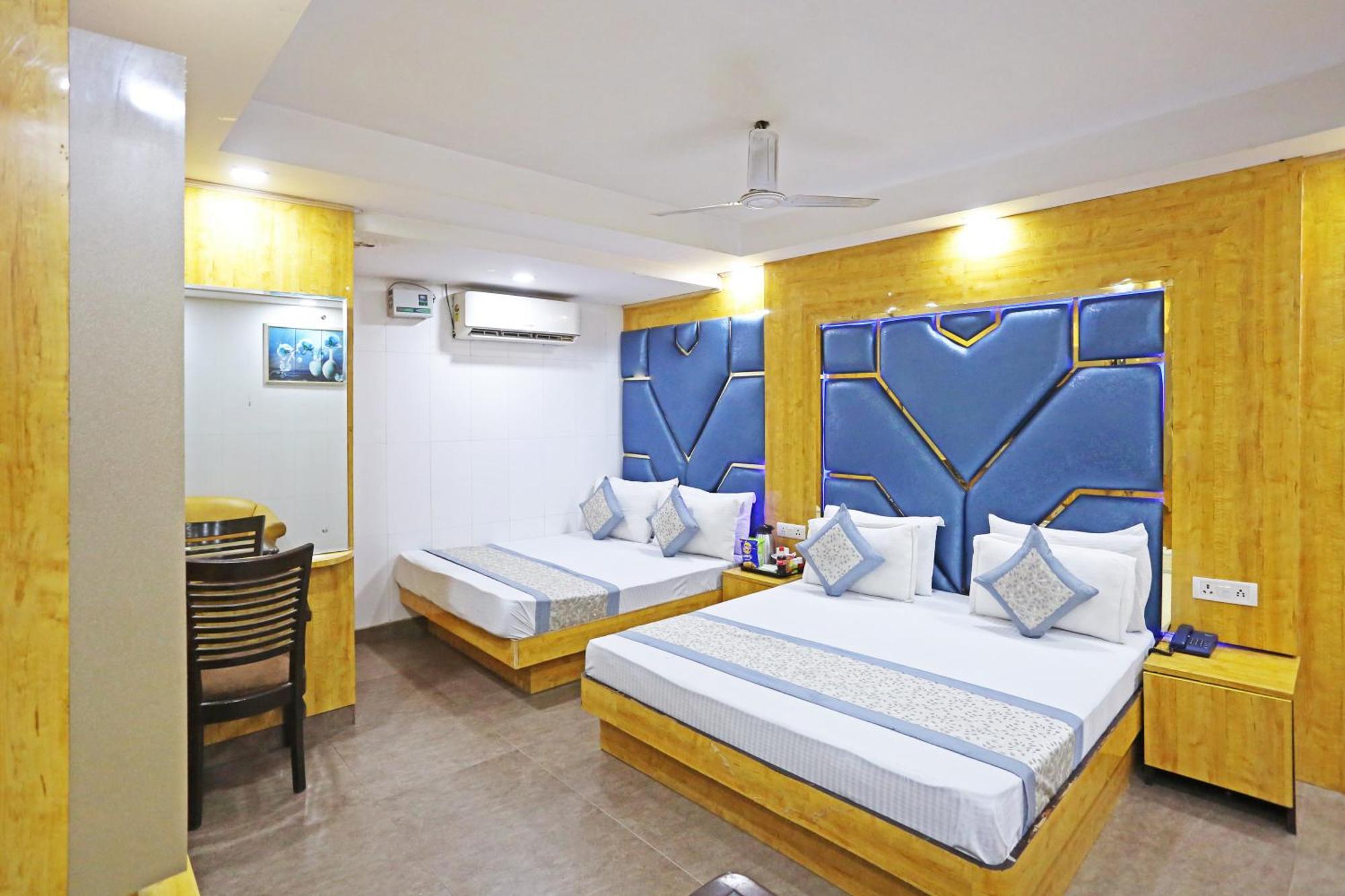 Hotel Preet Palace -5 Mints Walk From Nizamuddin Railway Station Нью-Дели Экстерьер фото