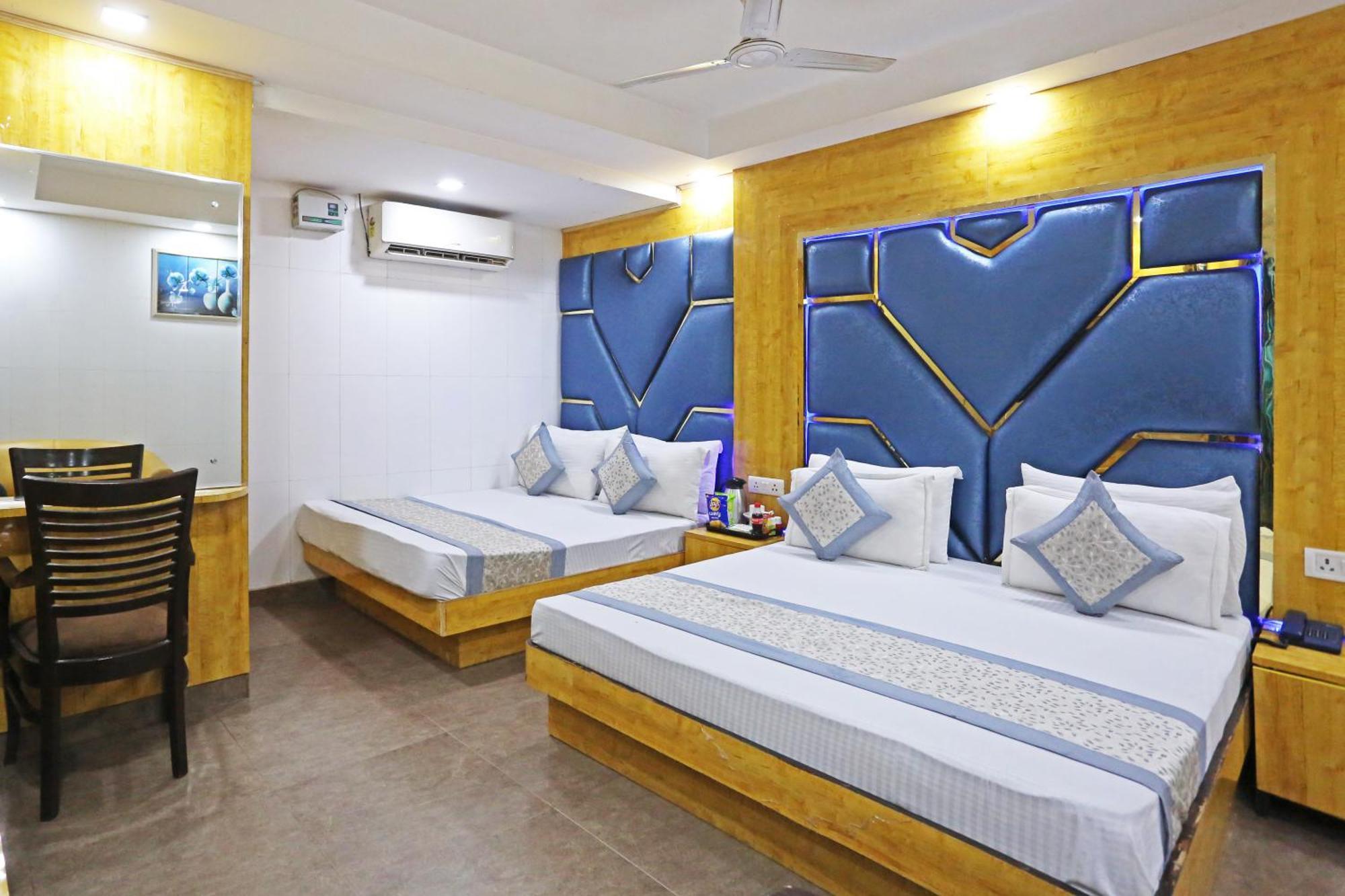 Hotel Preet Palace -5 Mints Walk From Nizamuddin Railway Station Нью-Дели Экстерьер фото